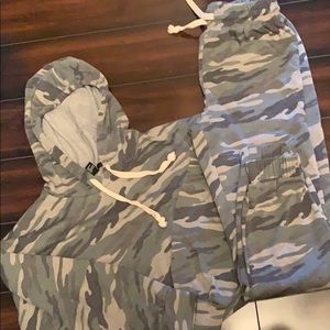 Forever 21 sweatsuit